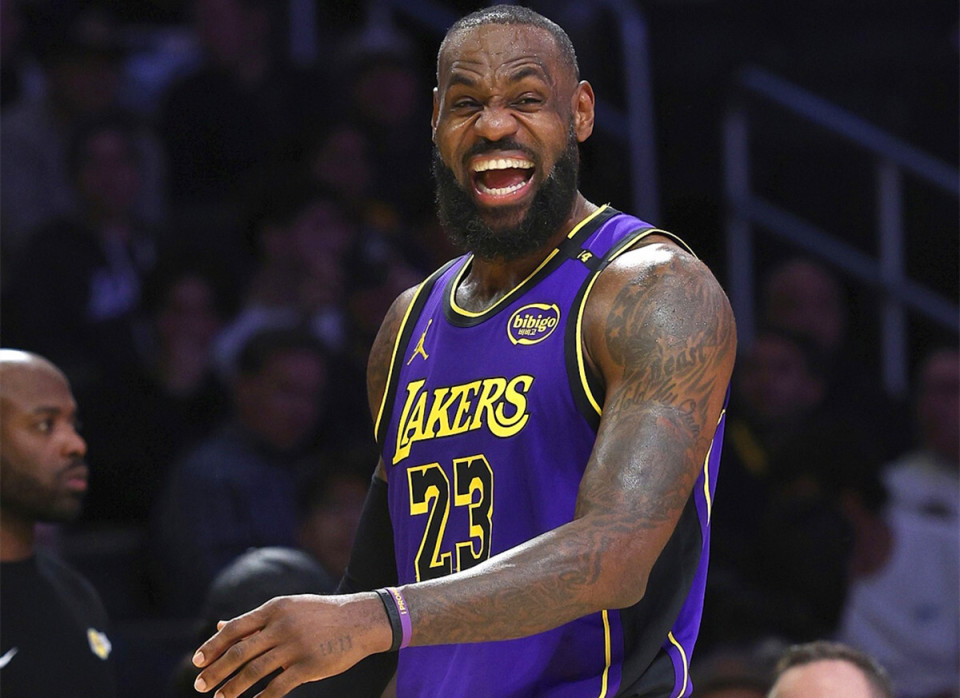 老豪门在左，新力量在右！2026世界杯12月5日举行抽签仪式（老牌劲旅与新锐势力齐聚：2026年世界杯抽签12月5日举行）