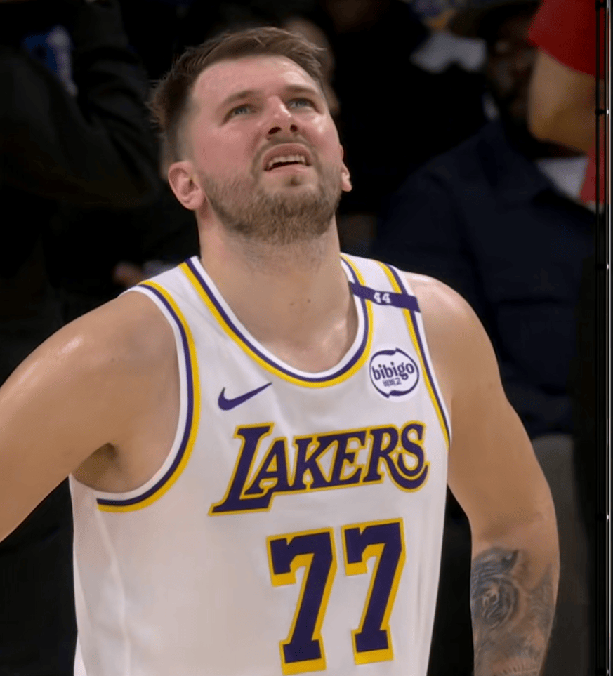 卡恩：阿森纳第一个进球是犯规；拜仁的经历于我已是过往（卡恩：阿森纳首球应判犯规；与拜仁的过往已翻篇）