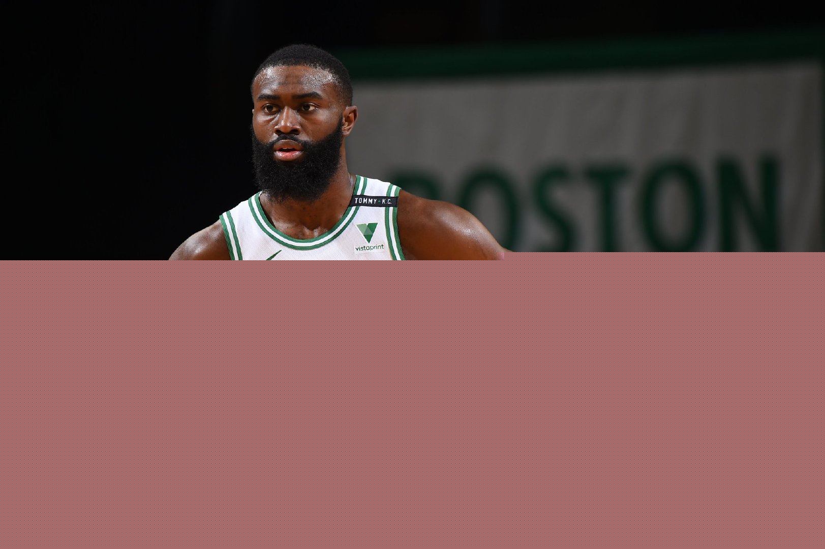 篮球NBA球队交易谈判持续进行（NBA球队交易谈判仍在进行中）