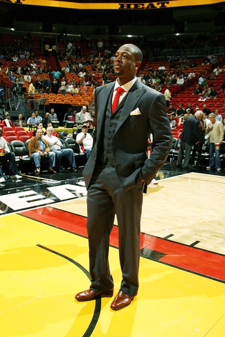 皇家马德里面临伤病危机，卡马万加和赫伊森几乎无缘对阵曼城（皇马遭伤病潮侵袭，卡马万加与赫伊森或缺席对曼城一战）