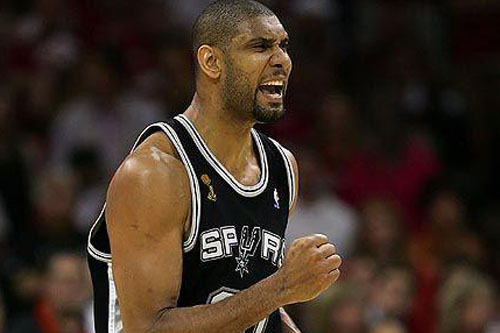 浙江队长比佩尼亚更香！大连别签长约了 弗兰克：首选中超 我的自律与生俱来（弗兰克称首选中超、自律天成；浙江队长力压佩尼亚，大连慎签长约）