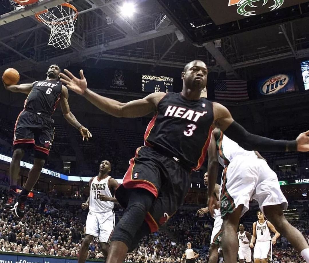 重穿球鞋，前皇马后卫科恩特朗准备参加国王联赛（前皇马后卫科恩特朗重返绿茵，将征战国王联赛）